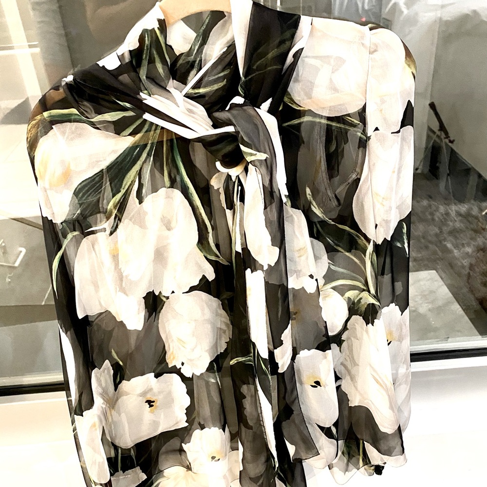 Dolce & Gabbana signature flower chiffon top new with tags